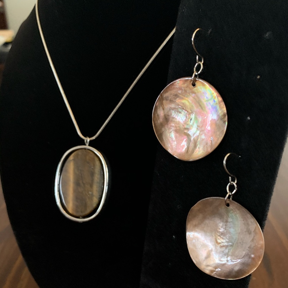 Silver necklaceTigerEye pendant &Shell Earrings